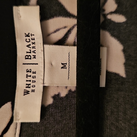 White House Black Market Monochrome Floral Top - Picture 2 of 3